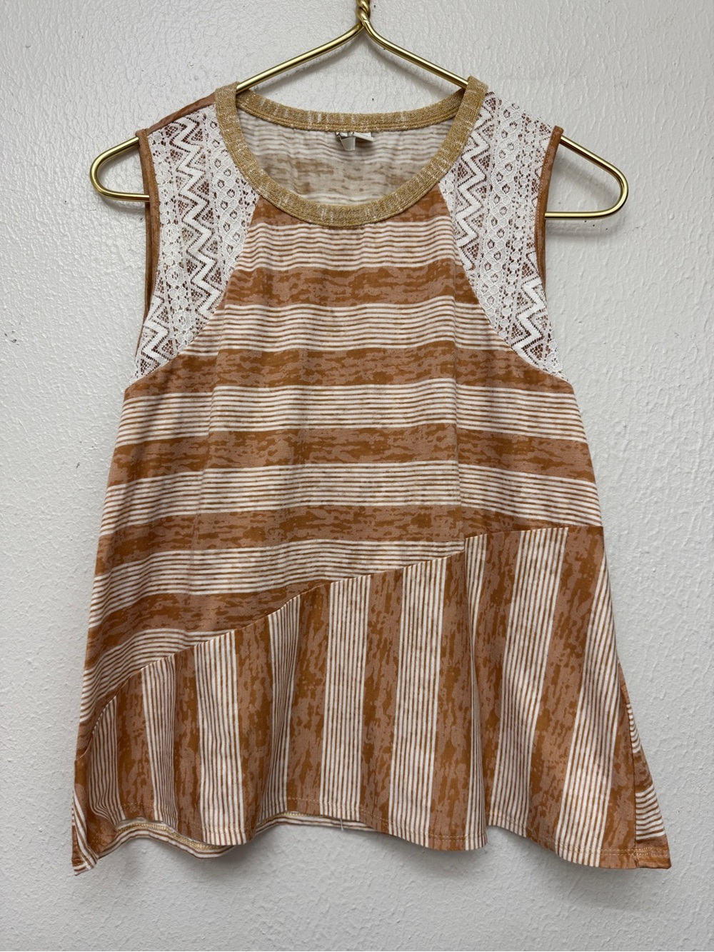 Cato Sleeveless Striped Lace-Panel Tank Top in Tan and White Size XL